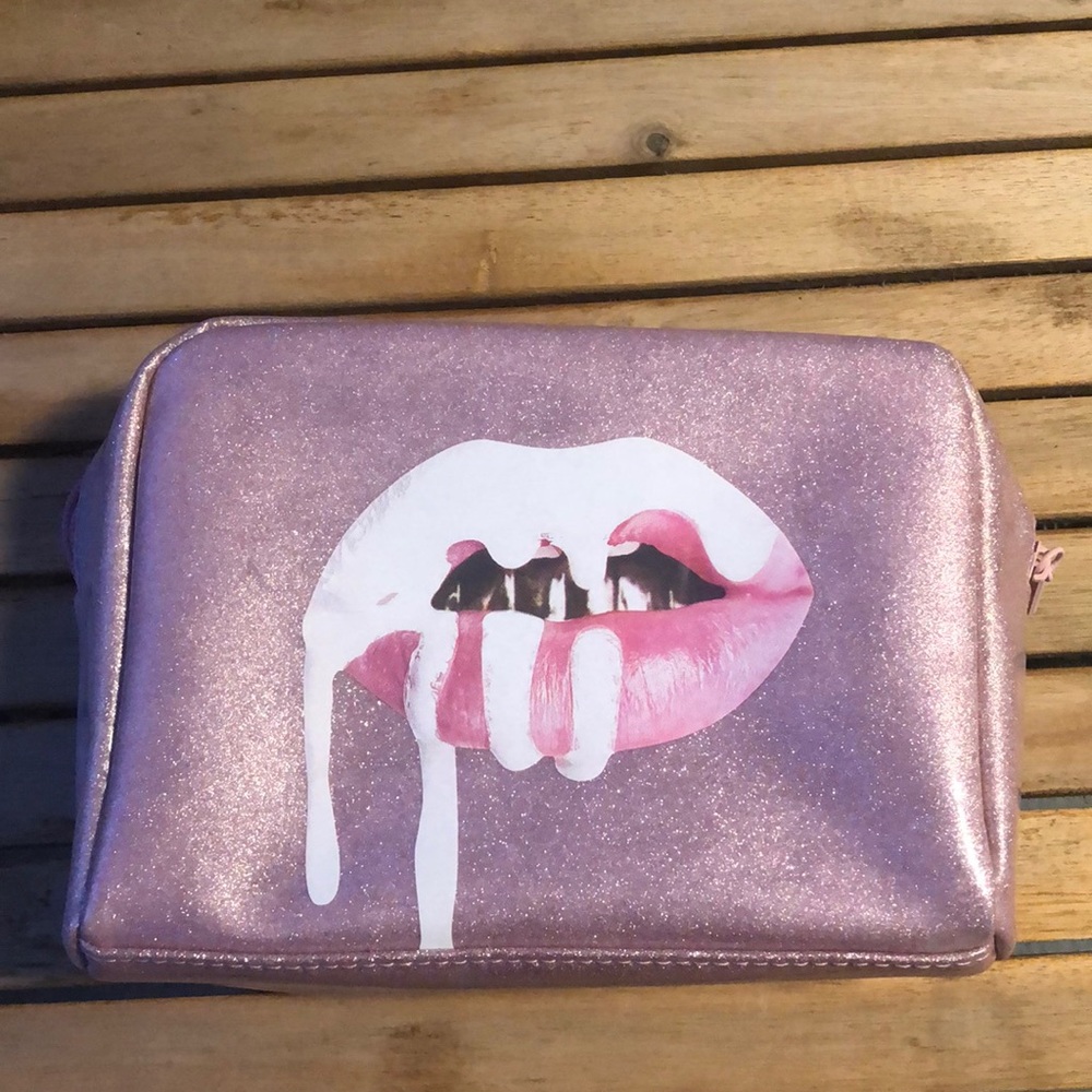 New never used Kylie Jenner cosmetics bag for make up.